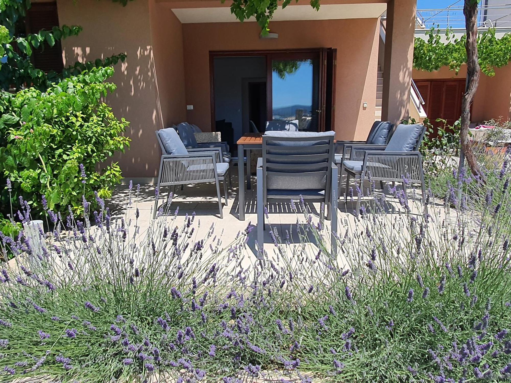 Apartments Villa Oliva Turanj Quarto foto